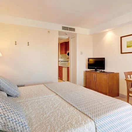 ヒポテルズ バイーア グランデ アパートホテル 4*